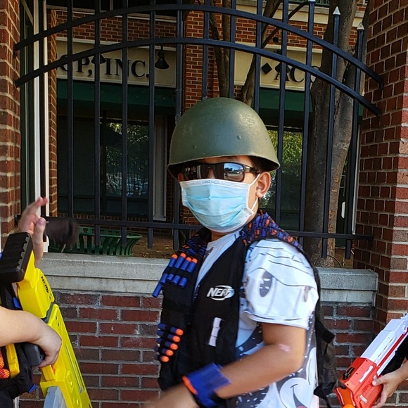 Meet your Posher, Khoa - Picture 1 of 1